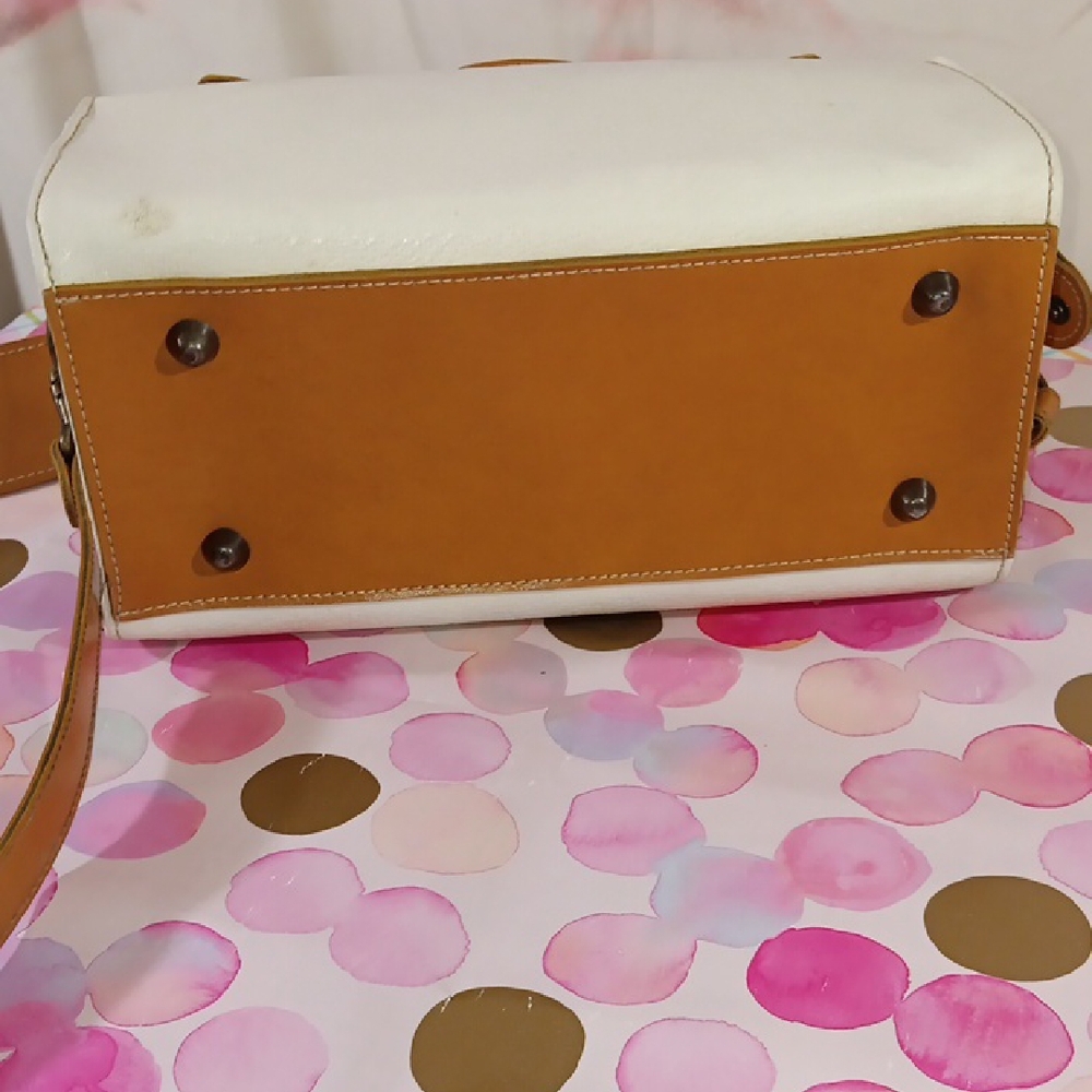 Vintage Esprit Tan and White Satchel with Timeless Design - Picture 7 of 11